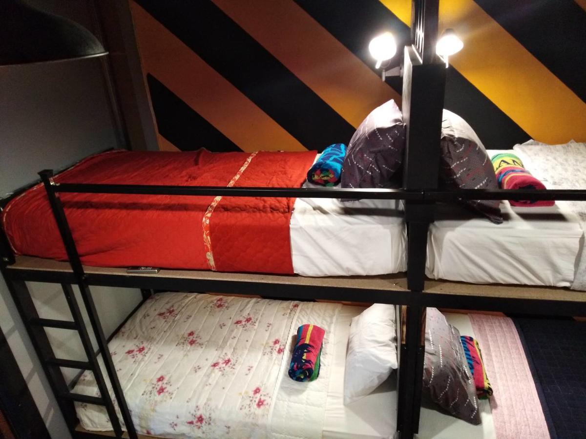 Chang Bed And Bar Hostel (Adults Only) Surat Thani Esterno foto