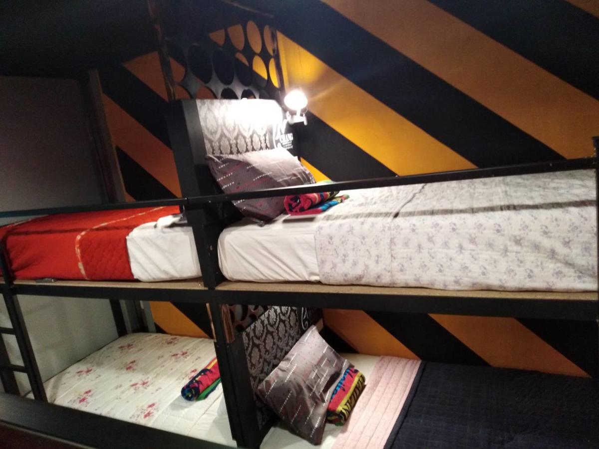 Chang Bed And Bar Hostel (Adults Only) Surat Thani Esterno foto