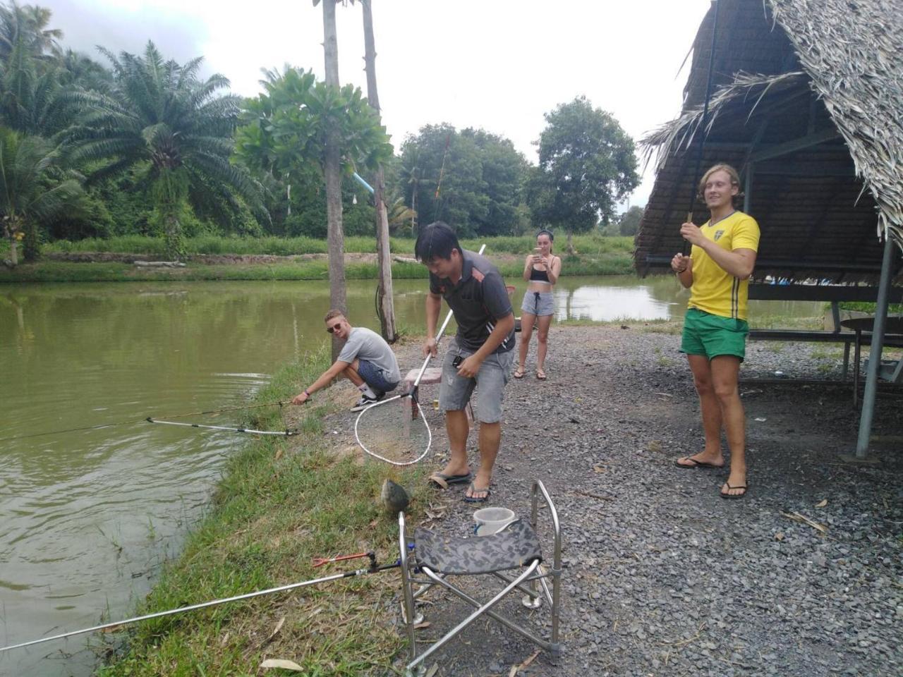 Chang Bed And Bar Hostel (Adults Only) Surat Thani Esterno foto
