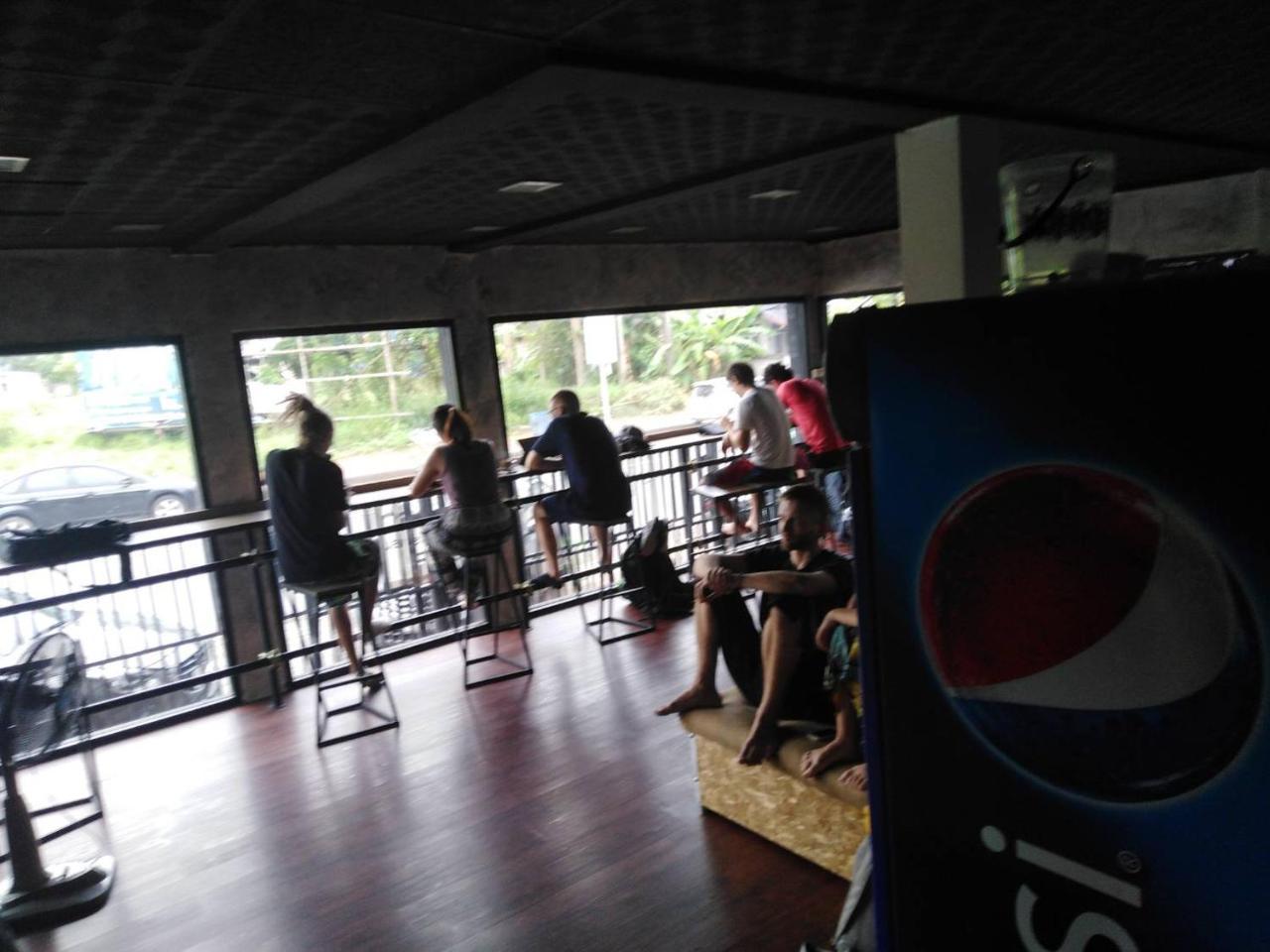 Chang Bed And Bar Hostel (Adults Only) Surat Thani Esterno foto