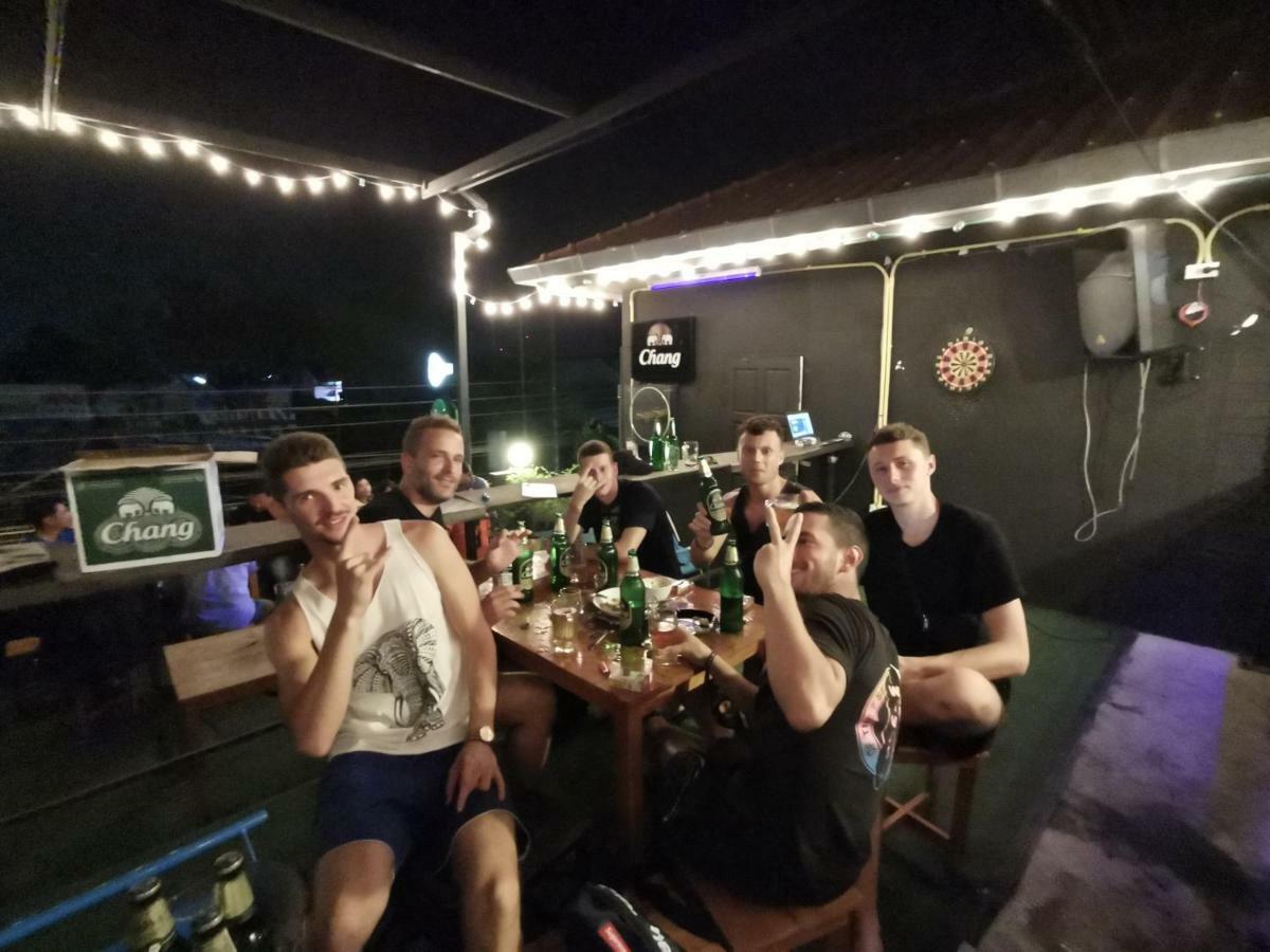 Chang Bed And Bar Hostel (Adults Only) Surat Thani Esterno foto